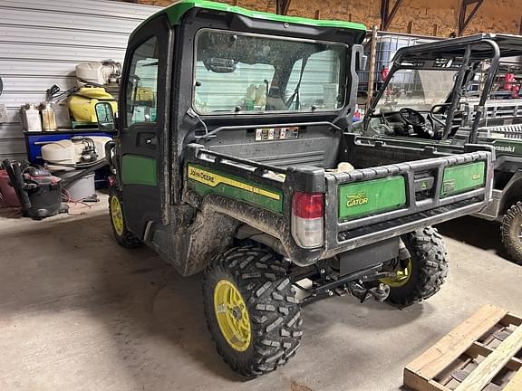 Image of John Deere XUV 835R equipment image 3