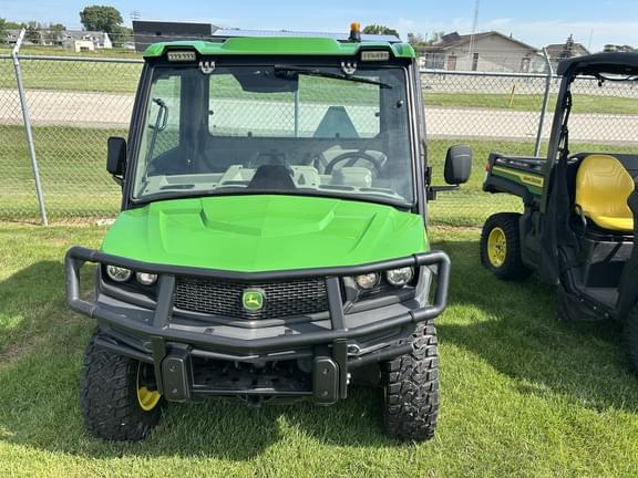 Image of John Deere XUV 835R equipment image 4