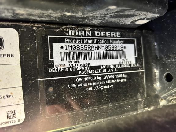 Image of John Deere XUV 835R equipment image 1