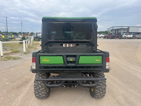 Image of John Deere XUV 835R equipment image 3