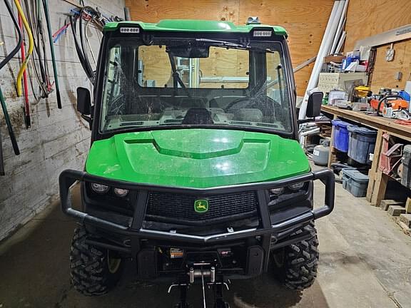 Image of John Deere XUV 835R equipment image 2