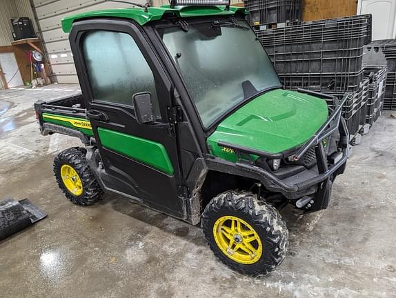 Image of John Deere XUV 835R equipment image 1