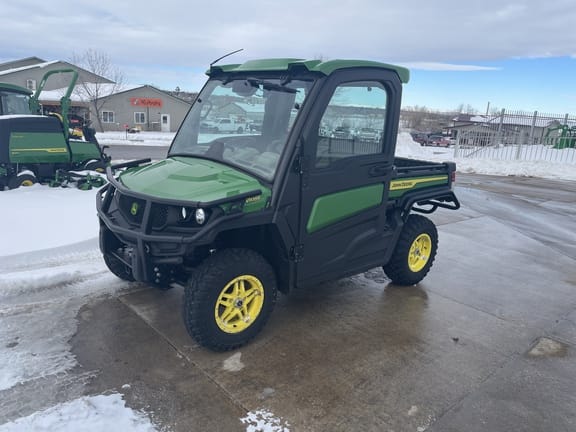 Main image John Deere XUV 835R