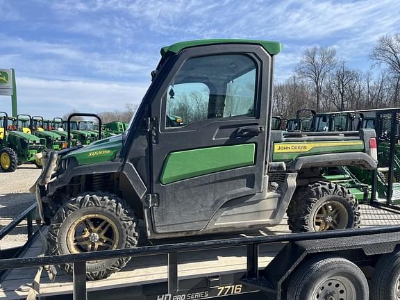 Image of John Deere XUV 835R equipment image 1