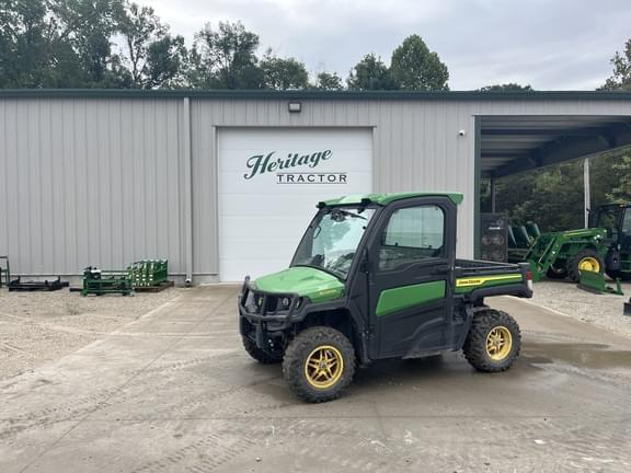 Image of John Deere XUV 835R Primary image