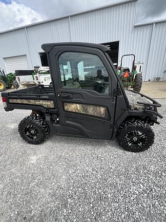 Image of John Deere XUV 835R Primary image