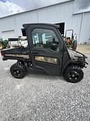 2022 John Deere XUV 835R Image