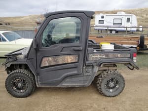 2022 John Deere XUV 835R Image