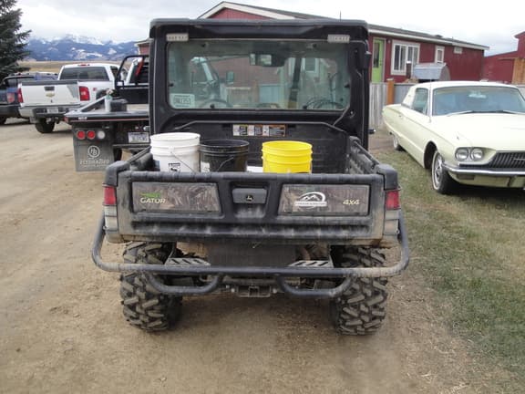 Image of John Deere XUV 835R equipment image 2