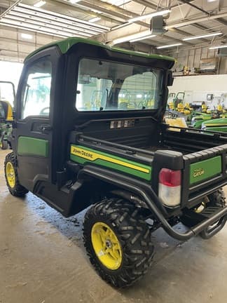 Image of John Deere XUV 835R equipment image 1