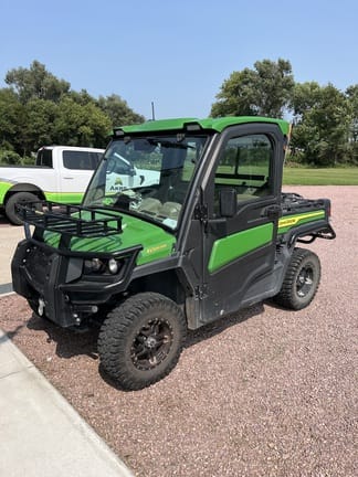 2022 John Deere XUV 835R Equipment Image0