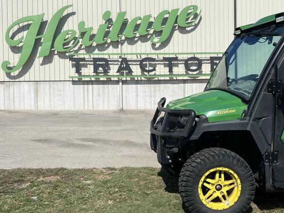 Image of John Deere XUV 835R equipment image 1