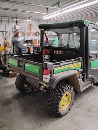Image of John Deere XUV 835R equipment image 3