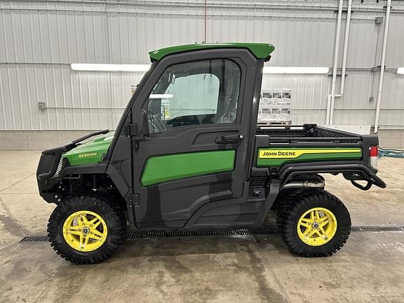 Image of John Deere XUV 835R equipment image 3