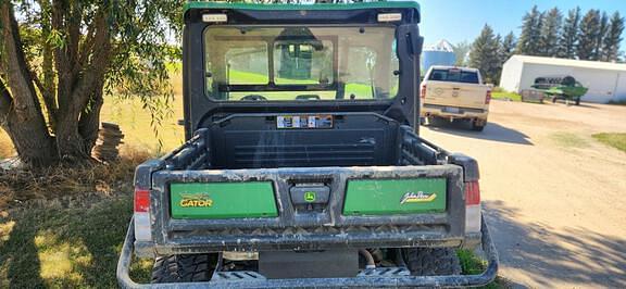 Image of John Deere XUV 835R equipment image 2