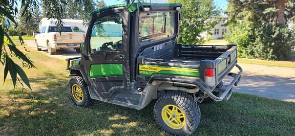 Image of John Deere XUV 835R equipment image 1