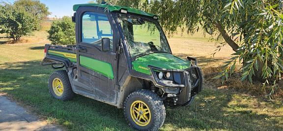 Image of John Deere XUV 835R Primary image