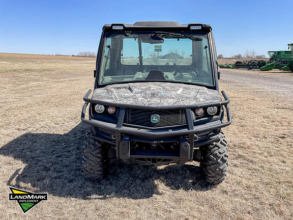 Image of John Deere XUV 835R equipment image 1