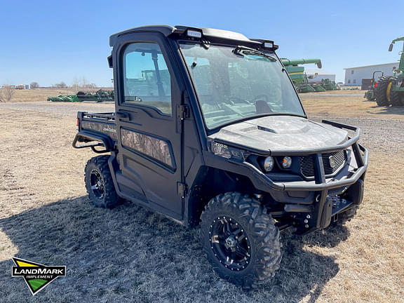 Image of John Deere XUV 835R equipment image 2