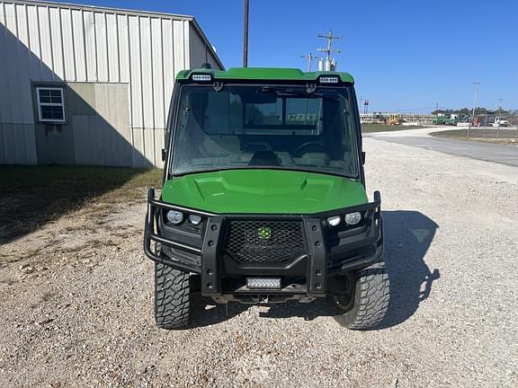 Image of John Deere XUV 835R equipment image 2