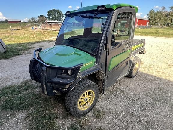 Image of John Deere XUV 835R equipment image 1