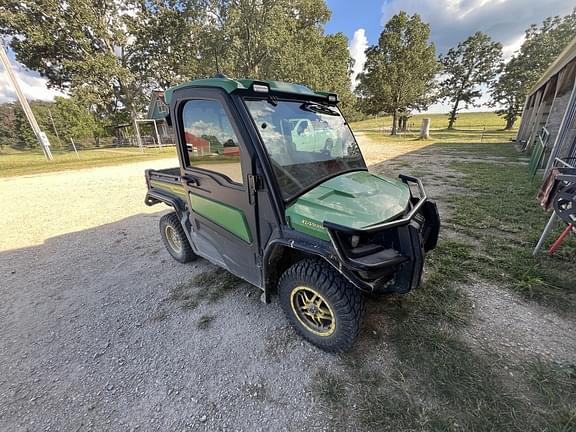 Image of John Deere XUV 835R equipment image 3