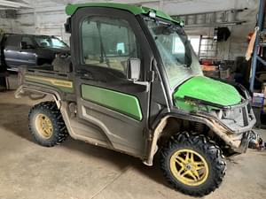 2022 John Deere XUV 835R Image