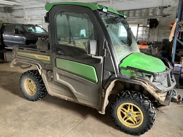 Main image John Deere XUV 835R