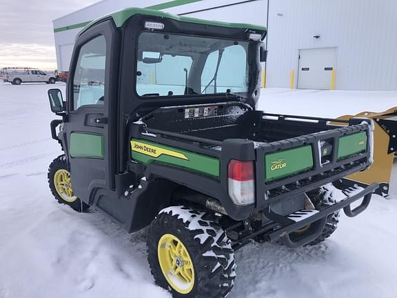 Image of John Deere XUV 835R equipment image 4