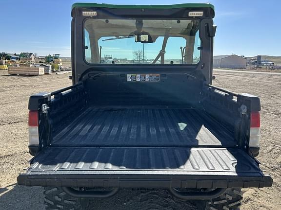 Image of John Deere XUV 835R equipment image 2