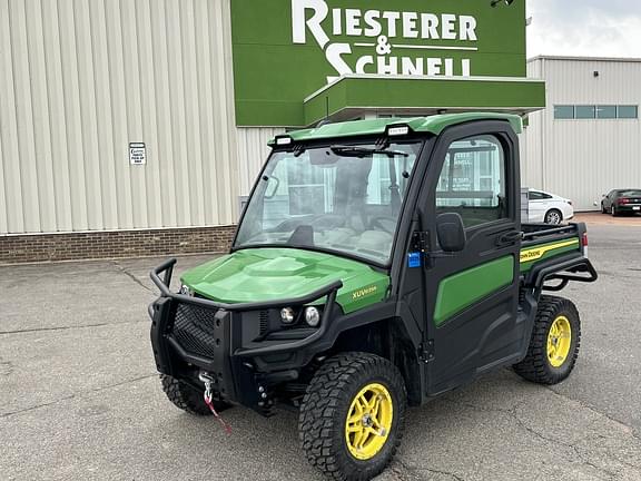 Image of John Deere XUV 835R Primary image