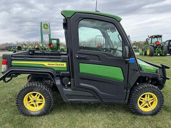 Image of John Deere XUV 835R equipment image 4