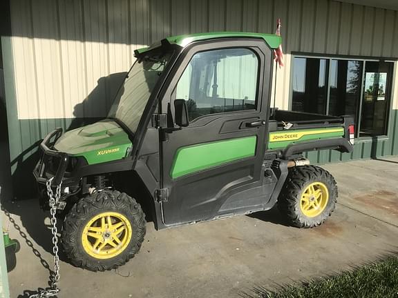 Image of John Deere XUV 835R equipment image 1
