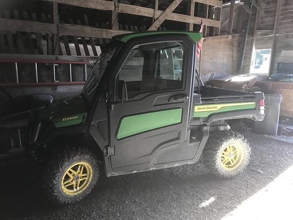 Image of John Deere XUV 835R Primary Image