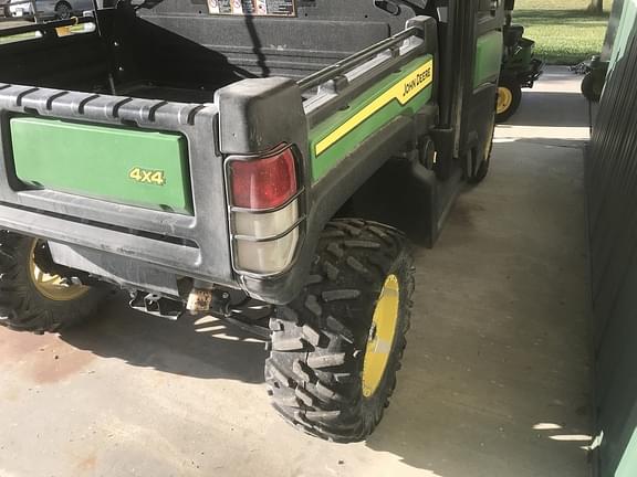 Image of John Deere XUV 835R equipment image 4