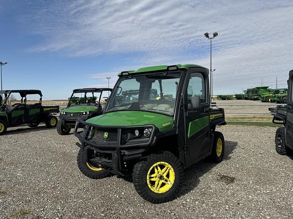 Image of John Deere XUV 835R equipment image 3