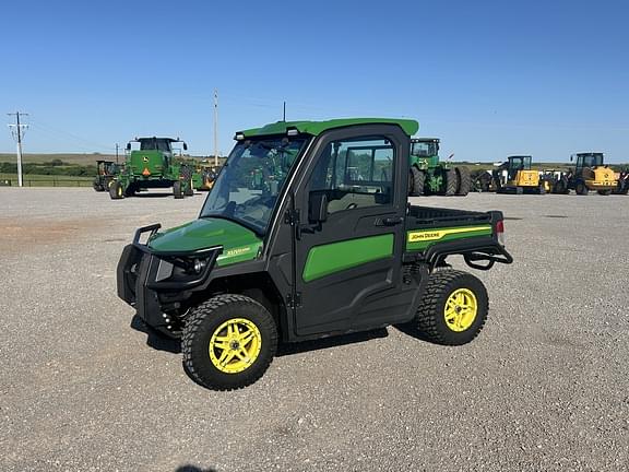 Image of John Deere XUV 835R Primary image