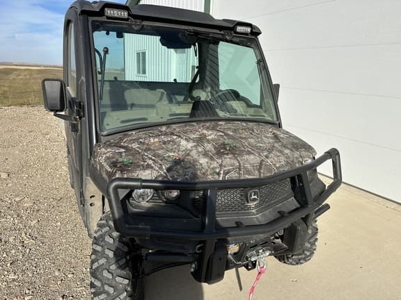 Image of John Deere XUV 835R equipment image 2