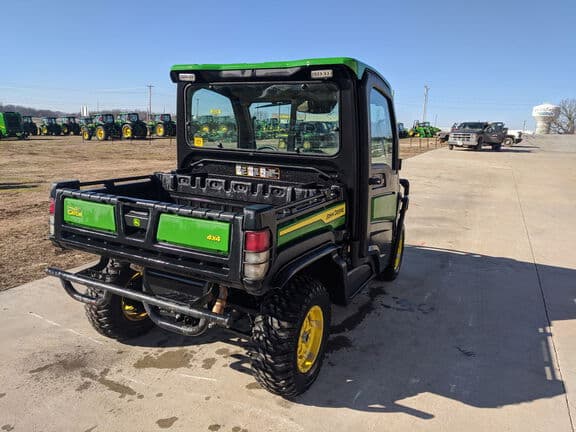 Image of John Deere XUV 835R equipment image 4