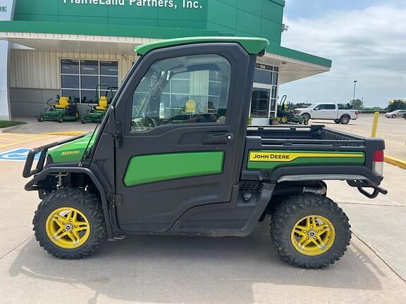 Image of John Deere XUV 835R equipment image 4