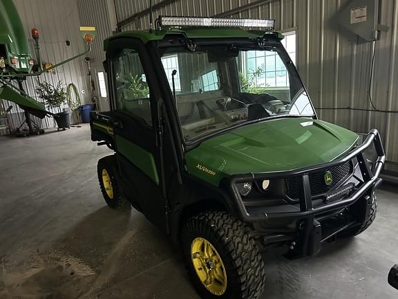 Image of John Deere XUV 835R Primary image