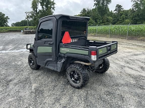 Image of John Deere XUV 835R equipment image 4