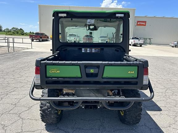 Image of John Deere XUV 835R equipment image 3