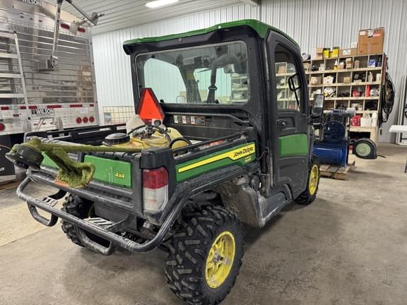 Image of John Deere XUV 835R equipment image 4