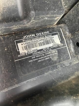Image of John Deere XUV 835R equipment image 2