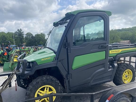 Image of John Deere XUV 835R Primary image