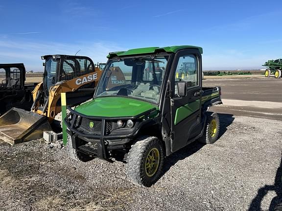 Image of John Deere XUV 835R Primary image