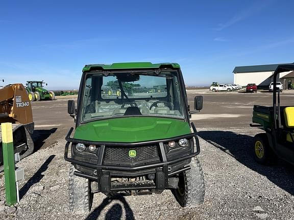 Image of John Deere XUV 835R equipment image 1