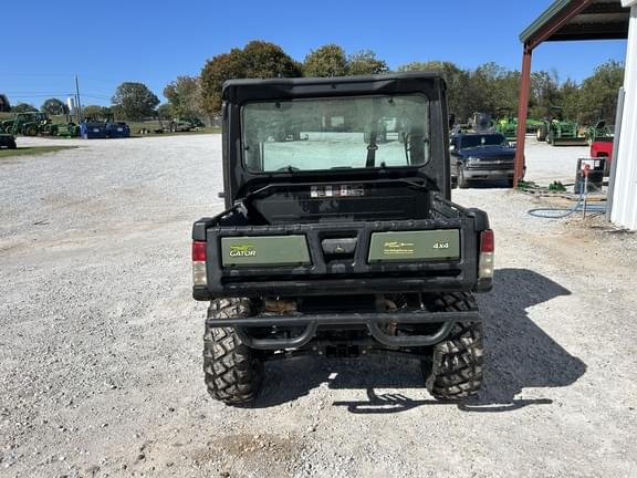 Image of John Deere XUV 835R equipment image 3