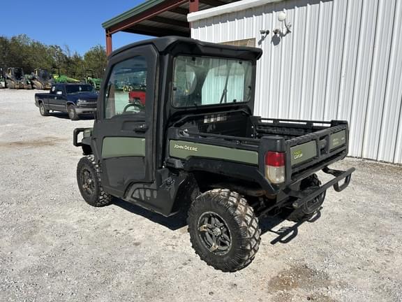 Image of John Deere XUV 835R equipment image 2